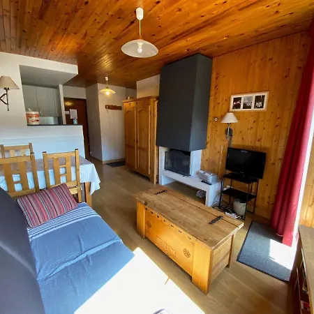 2 Pieces Au Centre Avec Cuisine Equipee Et Balcon - - Fr-1-459-116 Apartment La Clusaz